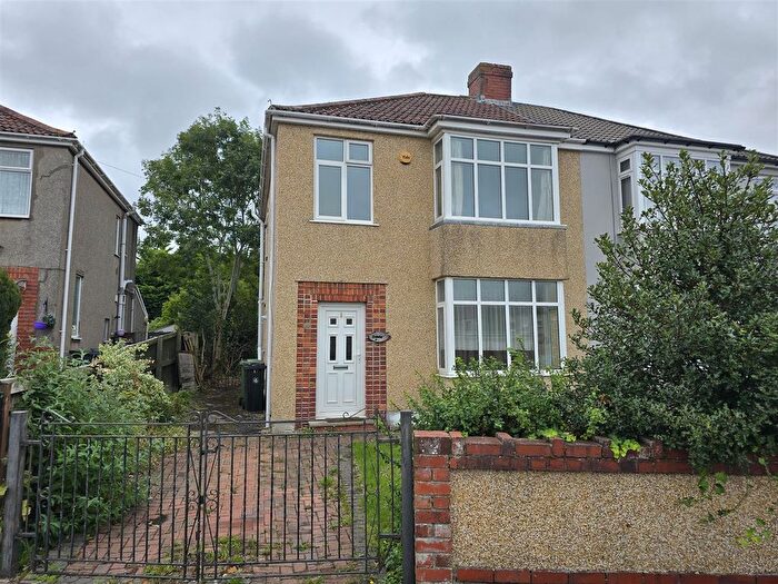 3 Bedroom Property To Rent In Pound Lane, Bristol, BS16