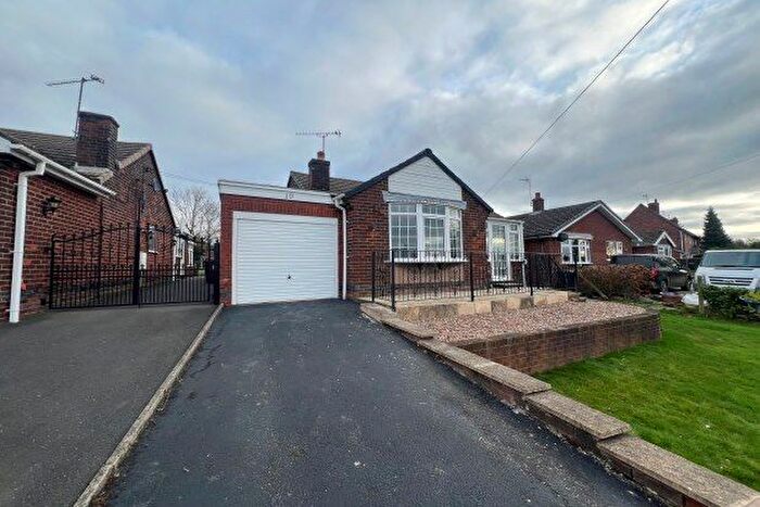 2 Bedroom Bungalow To Rent In Tibshelf Road, Chesterfield, S42