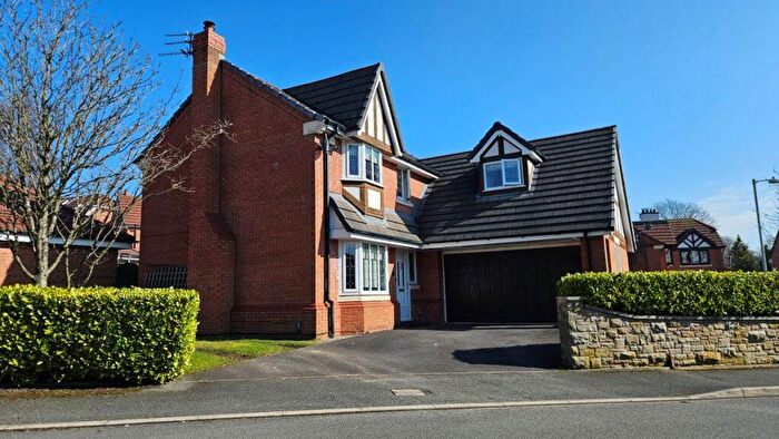 4 Bedroom Detached House For Sale In Waterslea Drive, Heaton. Bolton., BL1
