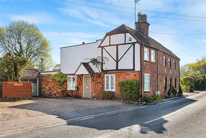 3 Bedroom Semi Detached House For Sale In Wokingham Road Hurst, Berkshire, RG10