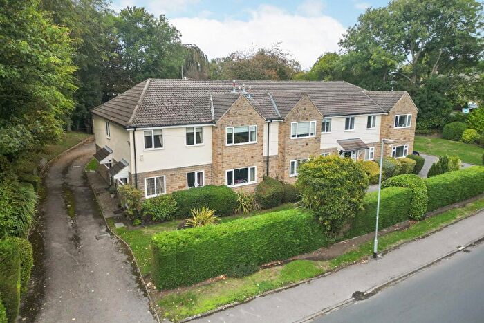 2 Bedroom Flat For Sale In The Fairway, Alwoodley, Leeds, LS17