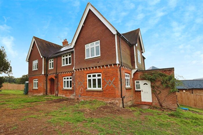 2 Bedroom Semi-Detached House To Rent In Coldarbour Road, Sevenoaks, TN13
