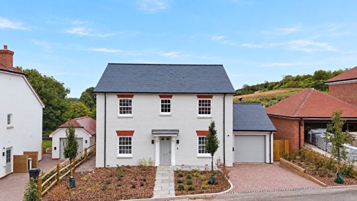 4 Bedroom Country House For Sale In Furzedown Road, Kings Somborne, Stockbridge, Hampshire, SO20
