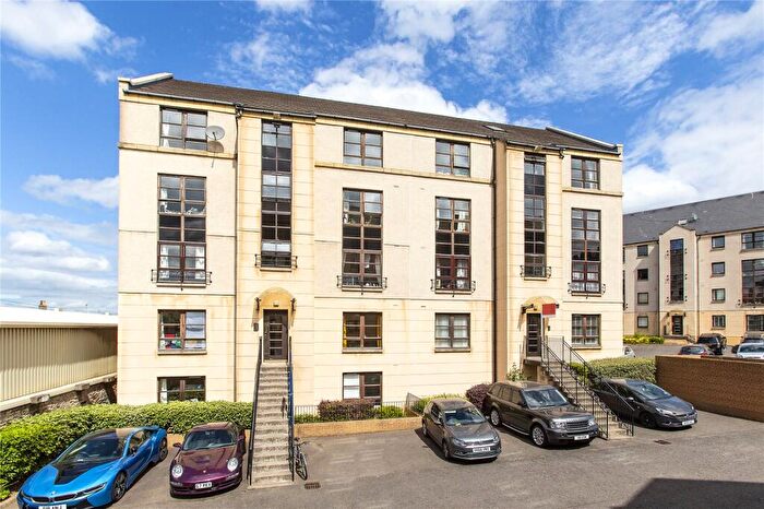 2 Bedroom Flat To Rent In Rodney Place, New Town, Edinburgh, EH7