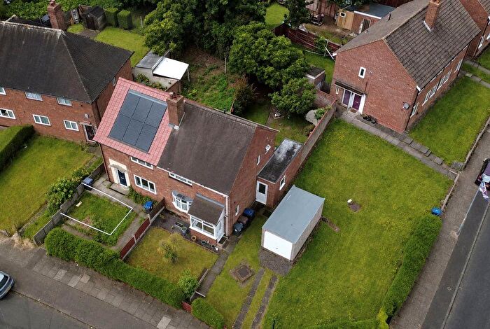 2 Bedroom Semi-Detached House For Sale In Darleydale Avenue, Great Barr, Birmingham, B44
