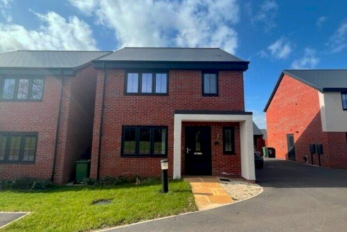 3 Bedroom Detached House To Rent In Palladian Drive, Derby, DE22
