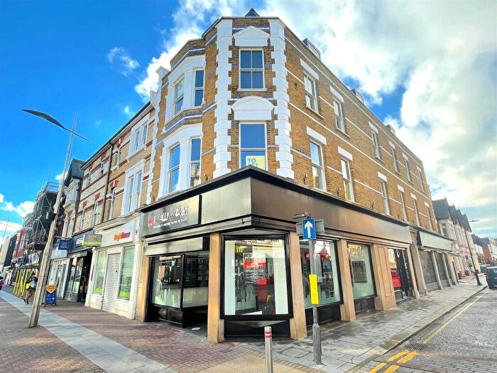 1 Bedroom Apartment To Rent In Weston Road, Southend-On-Sea, SS1