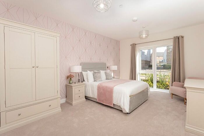 2 Bedroom Apartment For Sale In The Beacons, Arthur Ashby Court, Chelmsford, Essex, CM1