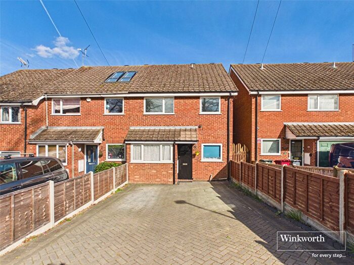 4 Bedroom Semi Detached House To Rent In St. Saviours Road, Reading, Berkshire, RG1