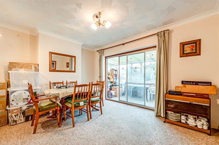 2 Bedroom Bungalow For Sale In Cranleigh Road, Worthing, West Sussex, BN14