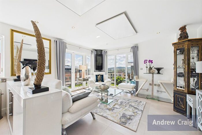 2 Bedroom Apartment For Sale In , The Bar, St. James Gate, NE1