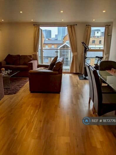 2 Bedroom Flat To Rent In Harley House, London, E14