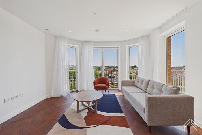 2 Bedroom Apartment To Rent In The Delamarre House, Parkview Avenue, NW2