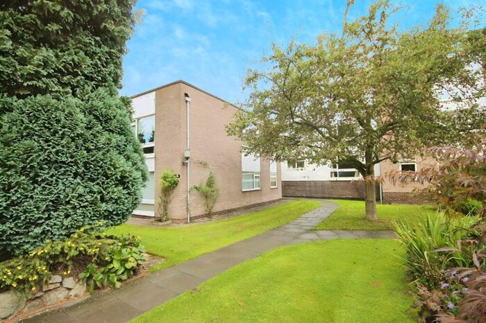 1 Bedroom Flat To Rent In Wilmslow Road, Fallowfield, Manchester, M14