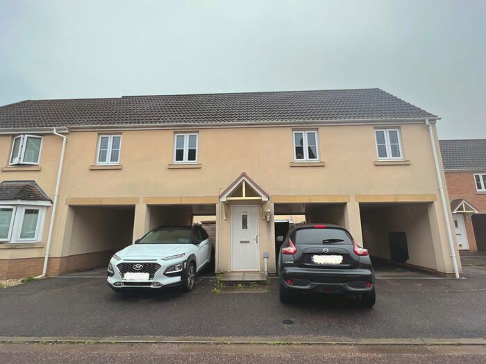 2 Bedroom Flat To Rent In Morse Road, Norton Fitzwarren, Taunton, TA2