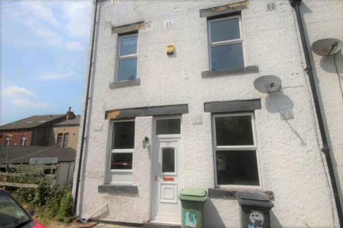 3 Bedroom Terraced House To Rent In Vernon Place, Pudsey, LS28