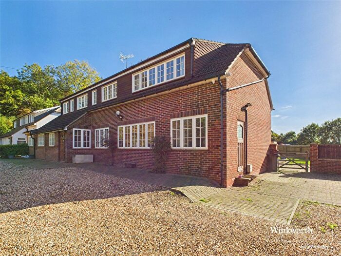 5 Bedroom Detached House To Rent In St. Annes Drive, Wokingham, Berkshire, RG40