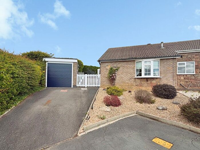 1 Bedroom Bungalow For Sale In Rochester Drive, Grantham, Grantham, NG31