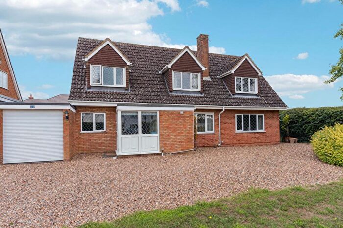 4 Bedroom Detached House For Sale In Trowley Hill Road, Flamstead, AL3