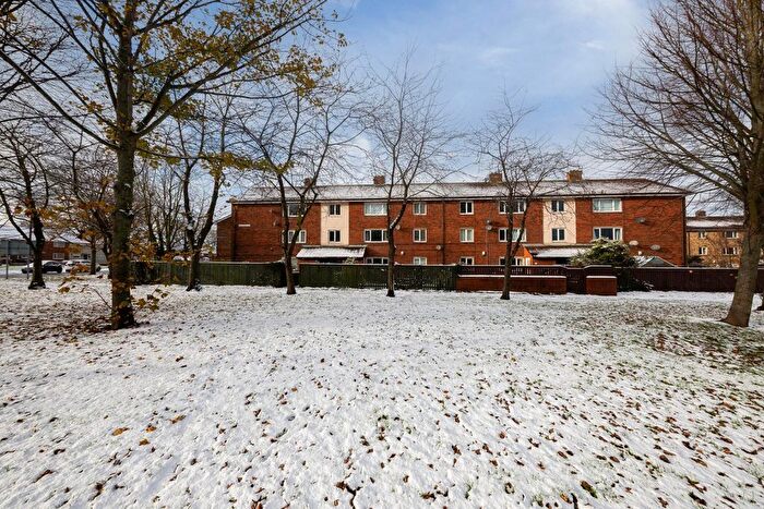 2 Bedroom Flat For Sale In Rowanberry Road, Longbenton, NE12