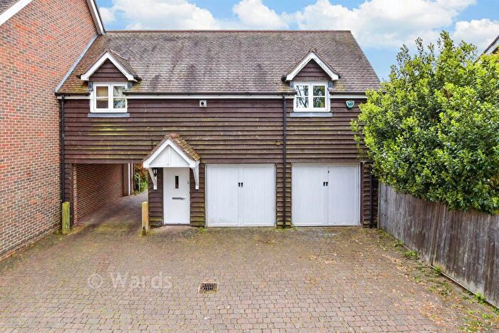 1 Bedroom Coach House For Sale In Hegarty Court, Snodland, Kent, ME6