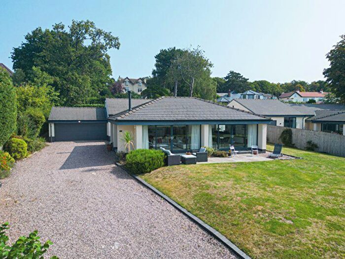 4 Bedroom Detached House For Sale In Phillips Way, Lower Heswall, Wirral, CH60