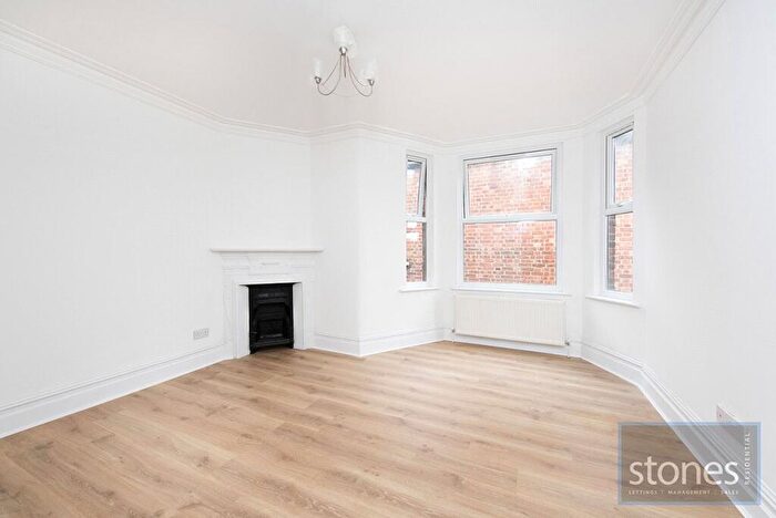 4 Bedroom Apartment To Rent In Lambton House, Fortess Road, London, NW5