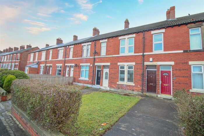 1 Bedroom Ground Flat To Rent In East View, Wideopen, Newcastle Upon Tyne, NE13