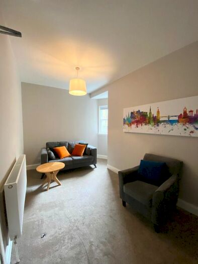 2 Bedroom Flat To Rent In Paisley Close ( High Street), Old Town, Edinburgh, EH1