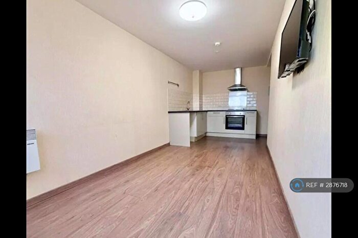 2 Bedroom Flat To Rent In Daniel House, Bootle, L20
