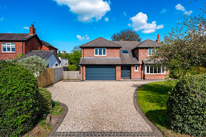 5 Bedroom Detached House For Sale In Appledore, Goostrey Lane, Cranage, CW4