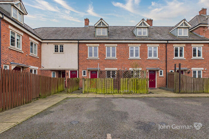 4 Bedroom Town House For Sale In Taylor Court, Ashbourne, DE6
