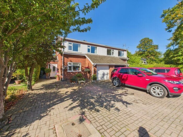3 Bedroom Semi-Detached House For Sale In Station Road, Legbourne, Louth, LN11