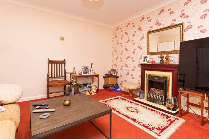 2 Bedroom Detached Bungalow For Sale In Richmond Drive, Herne Bay, CT6
