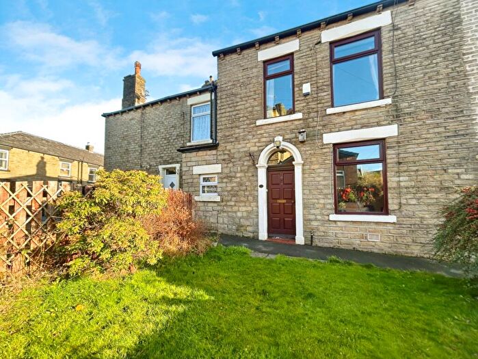 3 Bedroom Terraced House For Sale In Curzon Street, Mossley, Ashton-under-Lyne, Greater Manchester, OL5