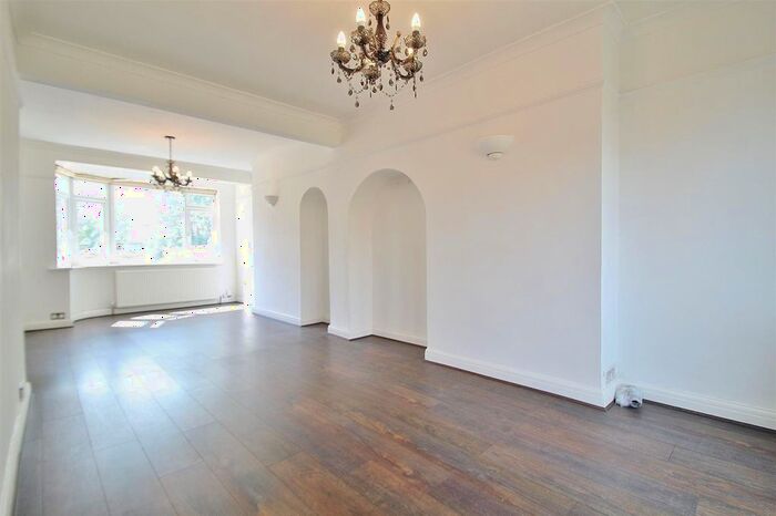 3 Bedroom Semi-Detached House To Rent In Mogden Lane, Isleworth, TW7
