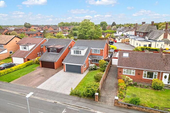 3 Bedroom Detached House For Sale In Julian Way, Widnes, WA8