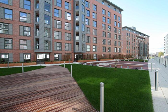 2 Bedroom Apartment To Rent In The Hatbox, New Islington, M4