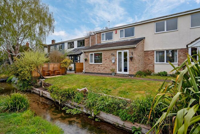 3 Bedroom Semi-Detached House For Sale In High Street, Chalgrove, OX44