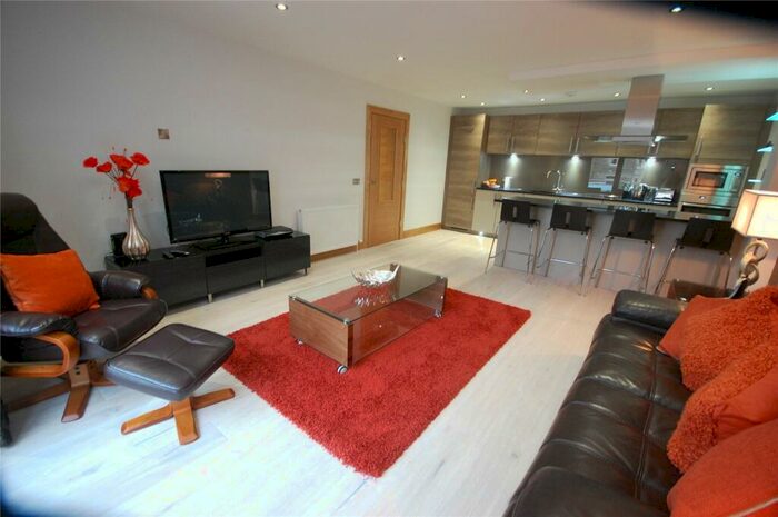 2 Bedroom Flat To Rent In Beaconsfield Mews, West End, Aberdeen, AB15