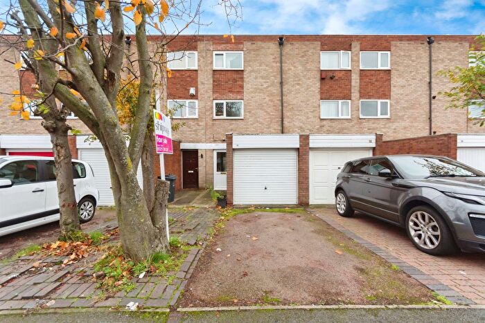 3 Bedroom Terraced House For Sale In Knightstone Avenue, Birmingham, B18