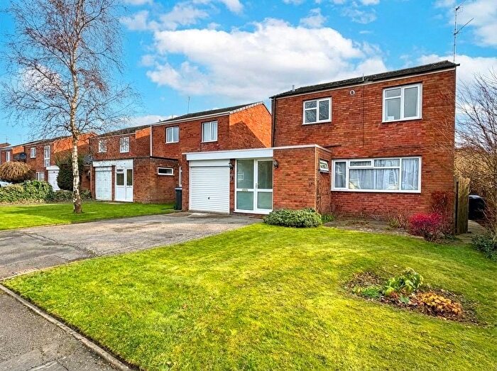 3 Bedroom Detached House For Sale In Drayton Avenue, Stratford-Upon-Avon, Warwickshire, CV37