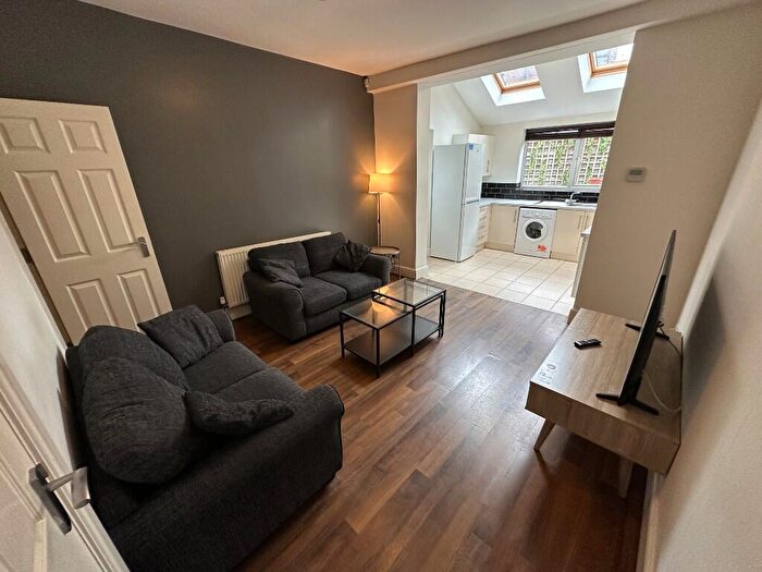 4 Bedroom House To Rent In Barber Road, Sheffield, S10