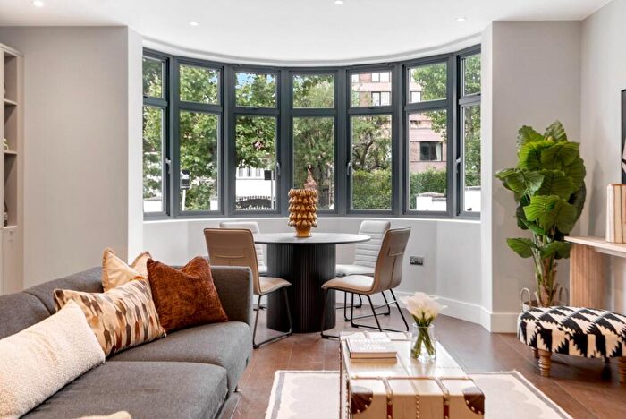 1 Bedroom Flat For Sale In Brondesbury Park, London, NW6