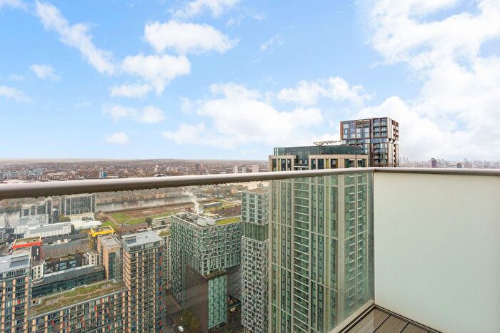 2 Bedroom Flat For Sale In Pan Peninsula Square, London, E14
