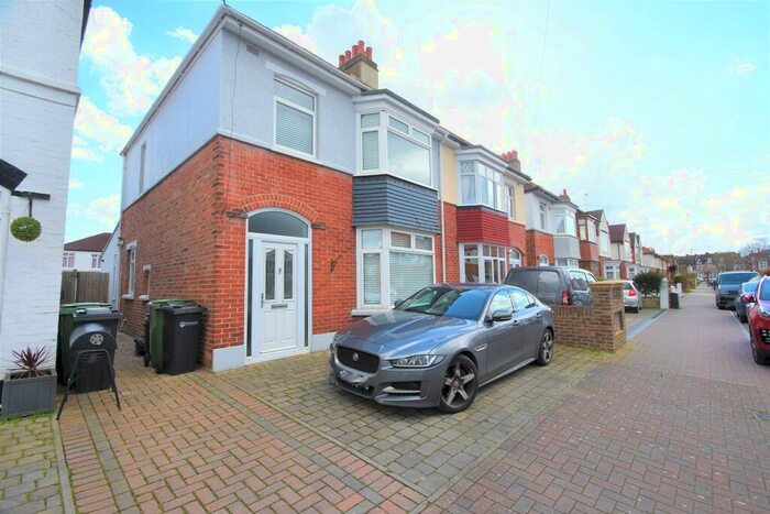 3 Bedroom Semi-Detached House To Rent In Mayfield Road, Portsmouth, PO2