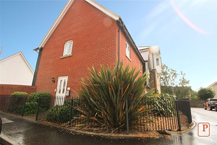 2 Bedroom Flat To Rent In Oxton Close, Rowhedge, Colchester, Essex, CO5