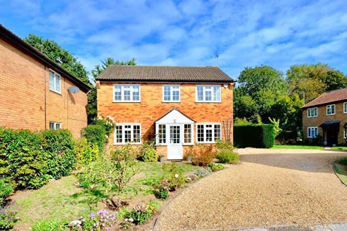 4 Bedroom Detached House For Sale In St Margarets Road, Wyton, Huntingdon, PE28