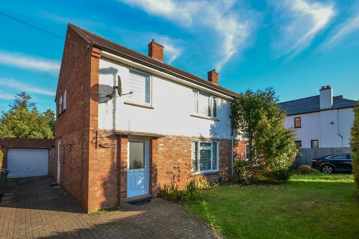 4 Bedroom Semi-Detached House To Rent In Arbury Road, CB4