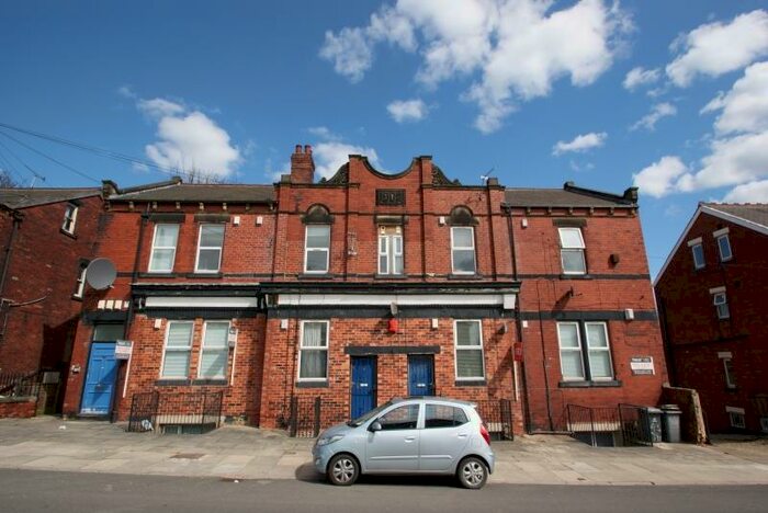 1 Bedroom Flat To Rent In Hartley Avenue, Woodhouse, Leeds, LS6